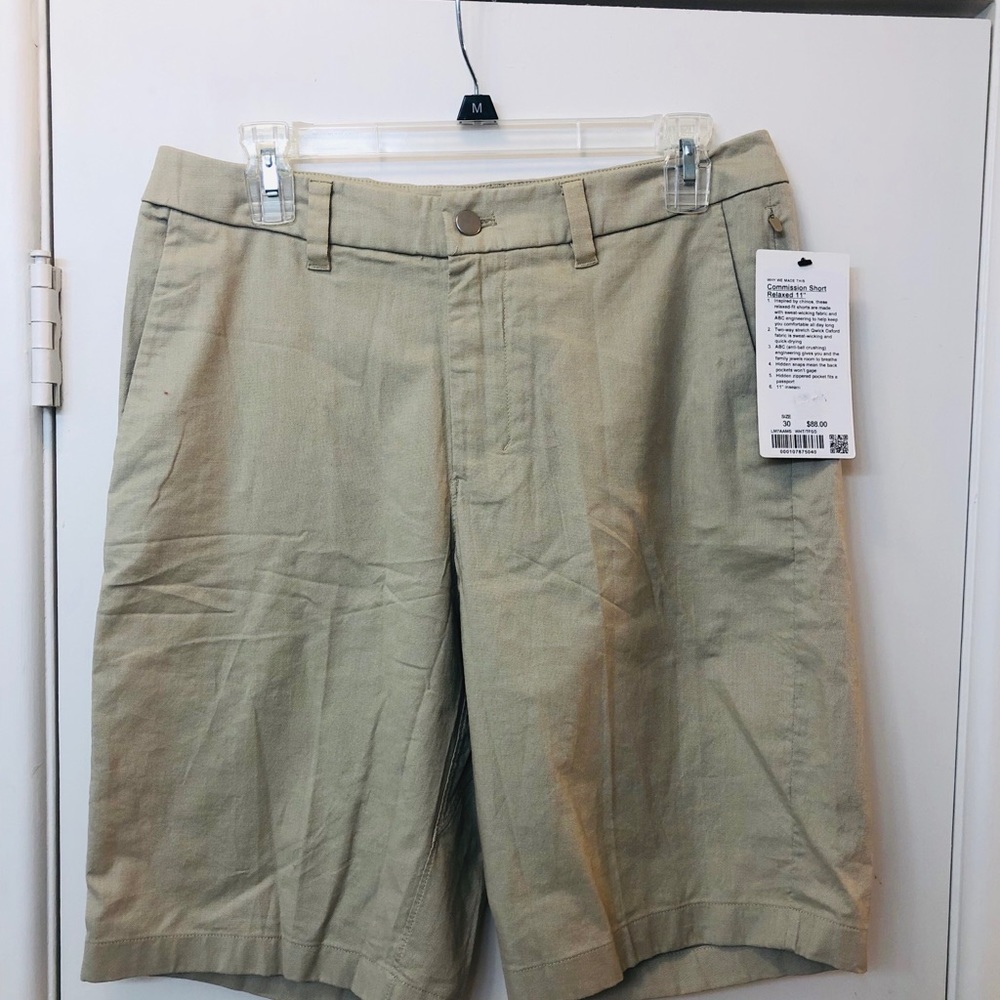 NWT LULULEMON Men’s Commission Short Relaxed